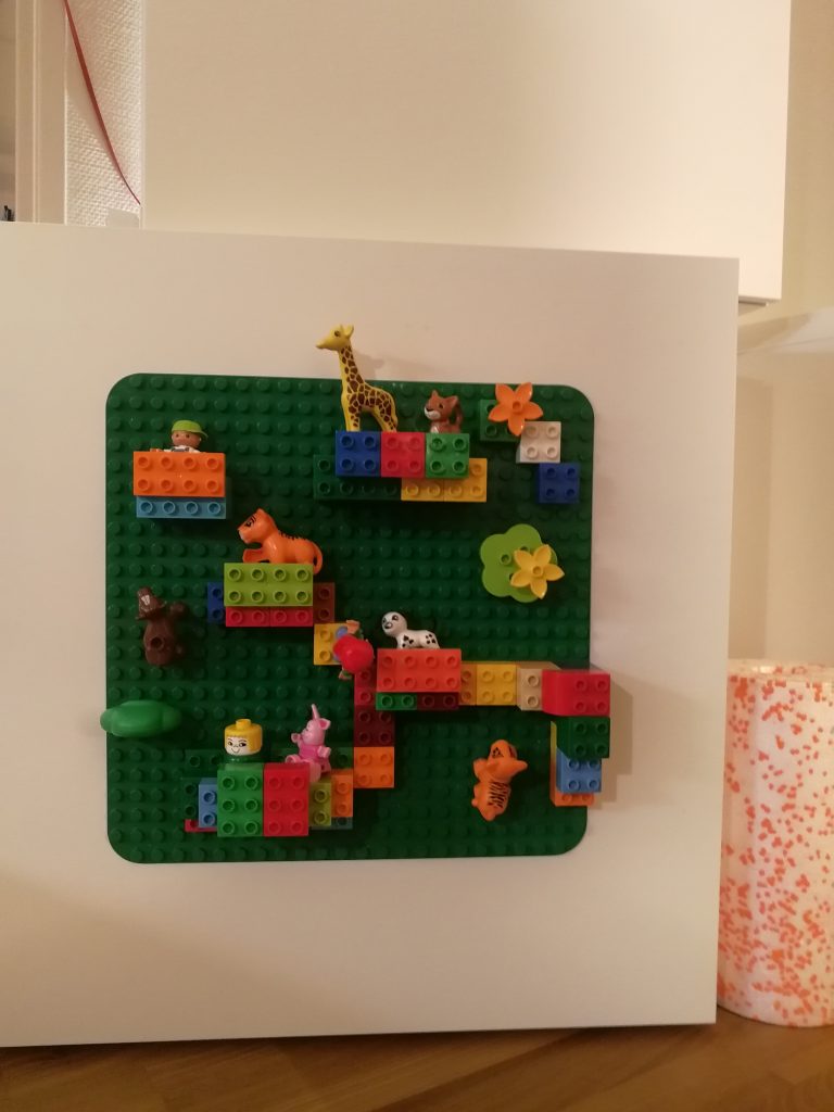 Duplo best sale wall board